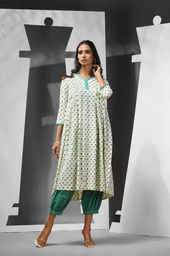 Off white cotton kurta with printed motifs