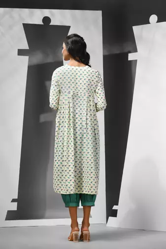 Off white cotton kurta with printed motifs