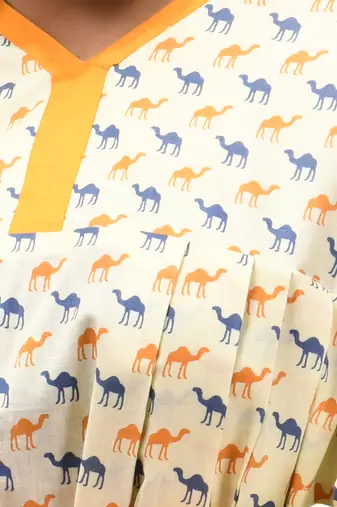 Off white cotton kurta with printed motifs