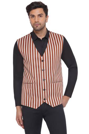Veera paridhaan cotton poly striped waist coat for men (brown)