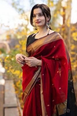 Maroon Cotton Silk Woven Saree with Unstitched Blouse 2