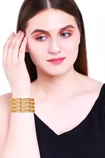 Gold plated filigree leaf design 4pc bangle