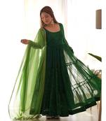 Green bandhani tiered anarkali kurta with dupatta