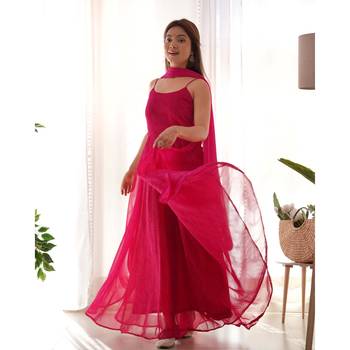 Magenta bandhani anarkali kurta with dupatta 4