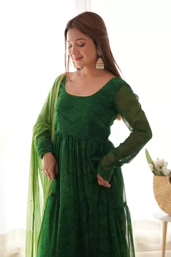 Green bandhani tiered anarkali kurta with dupatta