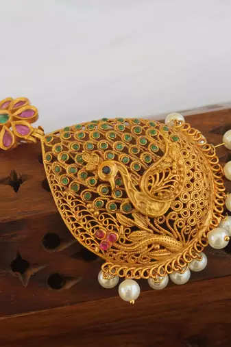 Designer matte finish peacock pendant pet