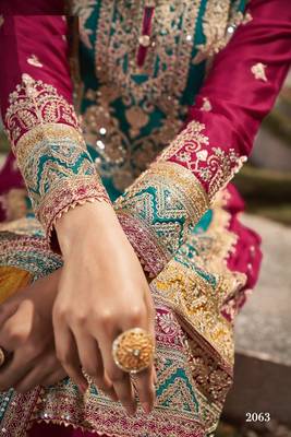 Teal and maroon embroidered viscose chinon semi stitched salwar suit 3