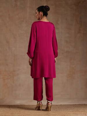 Women's Knee Length V Neck Kurta And Pant Set (Rani) (MAK91) 2