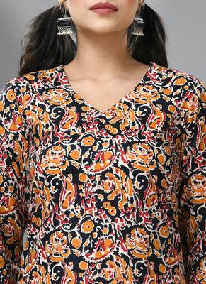 Black & maroon cotton paisley printed kurta 5