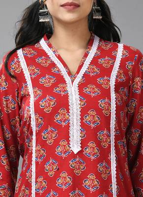 Red cotton floral printed kurta with lace 5