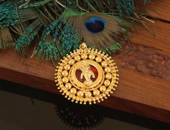 Kerala style gold plated palakka krishna pendant 2