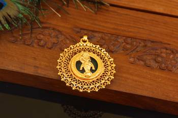 Kerala style gold plated palakka krishna pendant 2