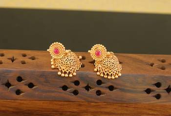 Designer gold plated earring 1