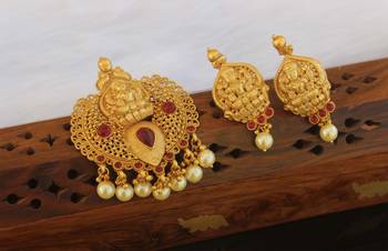 Designer matte finish temple pendant set 1