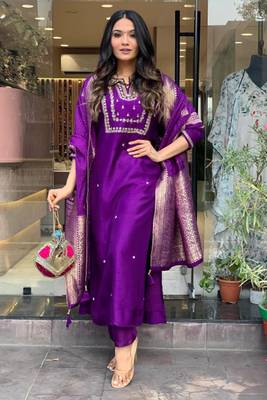 Voilet colour ethnic readymade salwar kameez for graceful looks 1