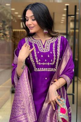 Voilet colour ethnic readymade salwar kameez for graceful looks 3