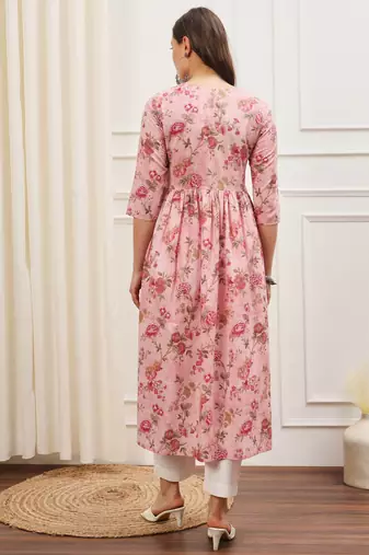 Baby pink and white floral printed high slit kurta pants set