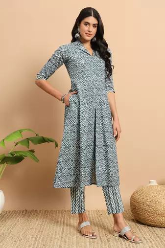 Indigo lapel collar printed kurta pants set
