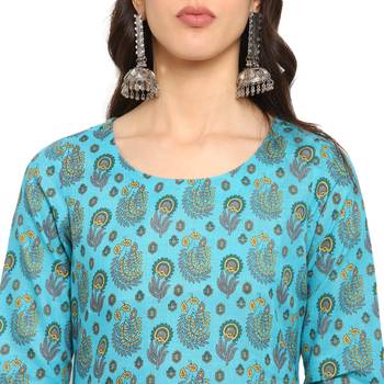 Blue floral cotton printed kurta with pant 3