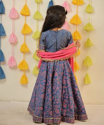 Blue block printed lehenga set. 4