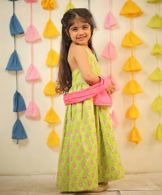 Green full length block printed kurta set 3