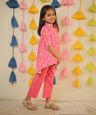 Pink block printed high-low kurta set. 2