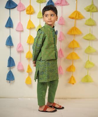 Green block printed kurta set with jacket 2