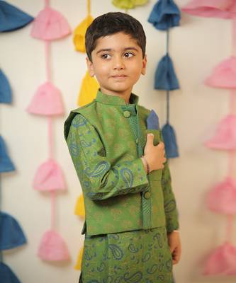 Green block printed kurta set with jacket 4