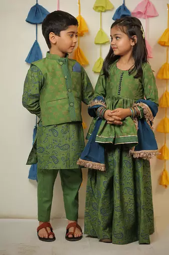 Green block printed kurta set with jacket