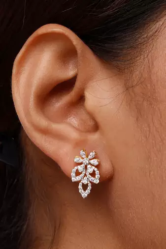 Cubic zirconia pendant set