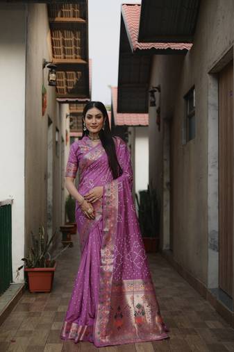 Purple Bandhej Paithani Silk Weaved Saree With Blouse