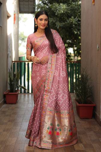 Peach Bandhej Paithani Silk Weaved Saree With Blouse