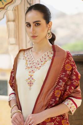  women kurta and pant sets silk blend fabric 4