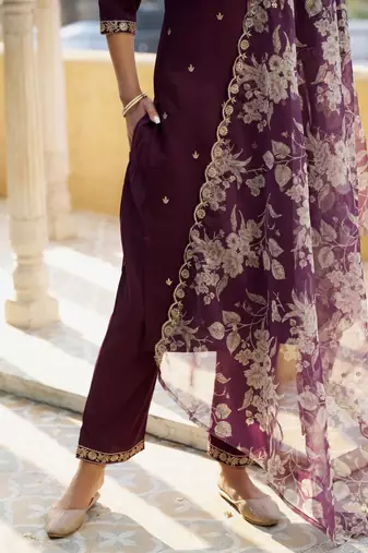  women kurta and pant sets viscose rayon fabric