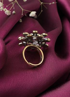 Floral Style Green Ring 3