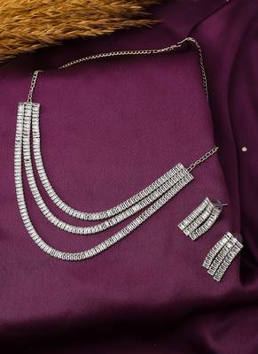 3 Layered Necklace Set With Earrings 1