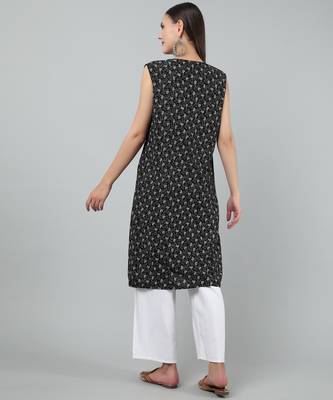 Anushil stylish and comfortable cotton kurti- allover printed v-neck design with side slit 2