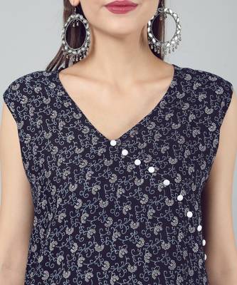 Anushil stylish and comfortable cotton kurti- allover printed v-neck design with side slit 3