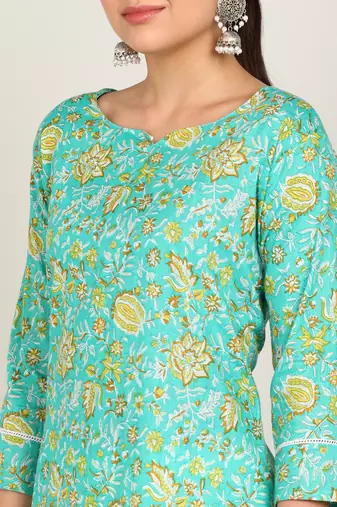  floral printed cotton blend a-line kurta with lace detailing green