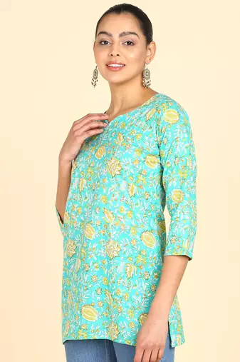  floral print cotton blend straight kurti green