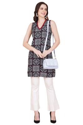 Rayon black sraight kurti with sleevless style best wear for spring summer season by sufiza lifestyle 1