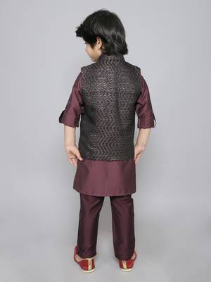 Kurta set with woven sequence embriodered button up jacket- wine 2