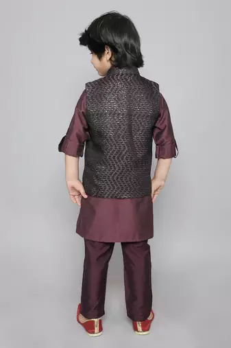 Kurta set with woven sequence embriodered button up jacket- wine