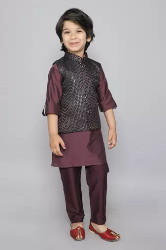 Kurta set with woven sequence embriodered button up jacket- wine
