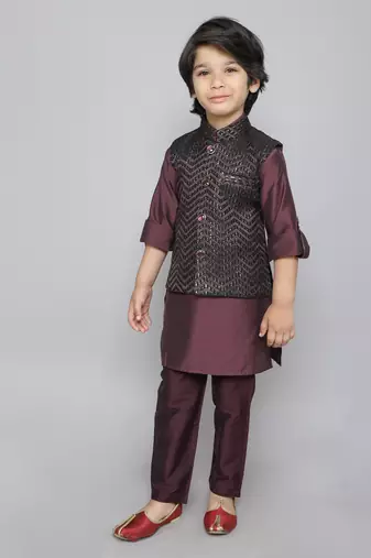 Kurta set with woven sequence embriodered button up jacket- wine