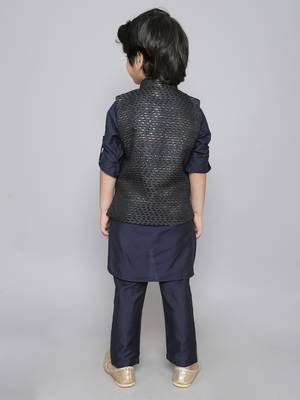 Kurta set with woven sequence embriodered button up jacket- navy blue 2