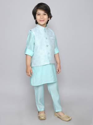 Kurta set with embriodered button up jacket- blue 3