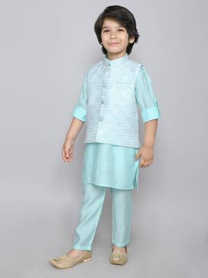 Kurta set with embriodered button up jacket- blue 4