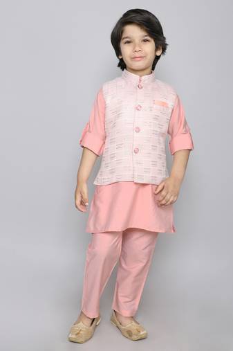 Kurta set with woven embriodered button up jacket - peach