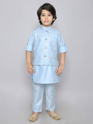 Kurta set with self embriodered button up jacket- blue 1